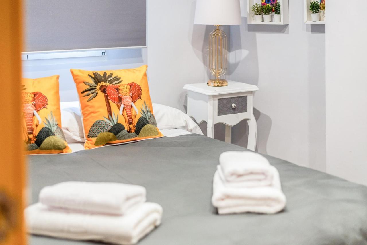 Tuguest Alhacaba Apartment - Free Parking 格拉纳达 外观 照片